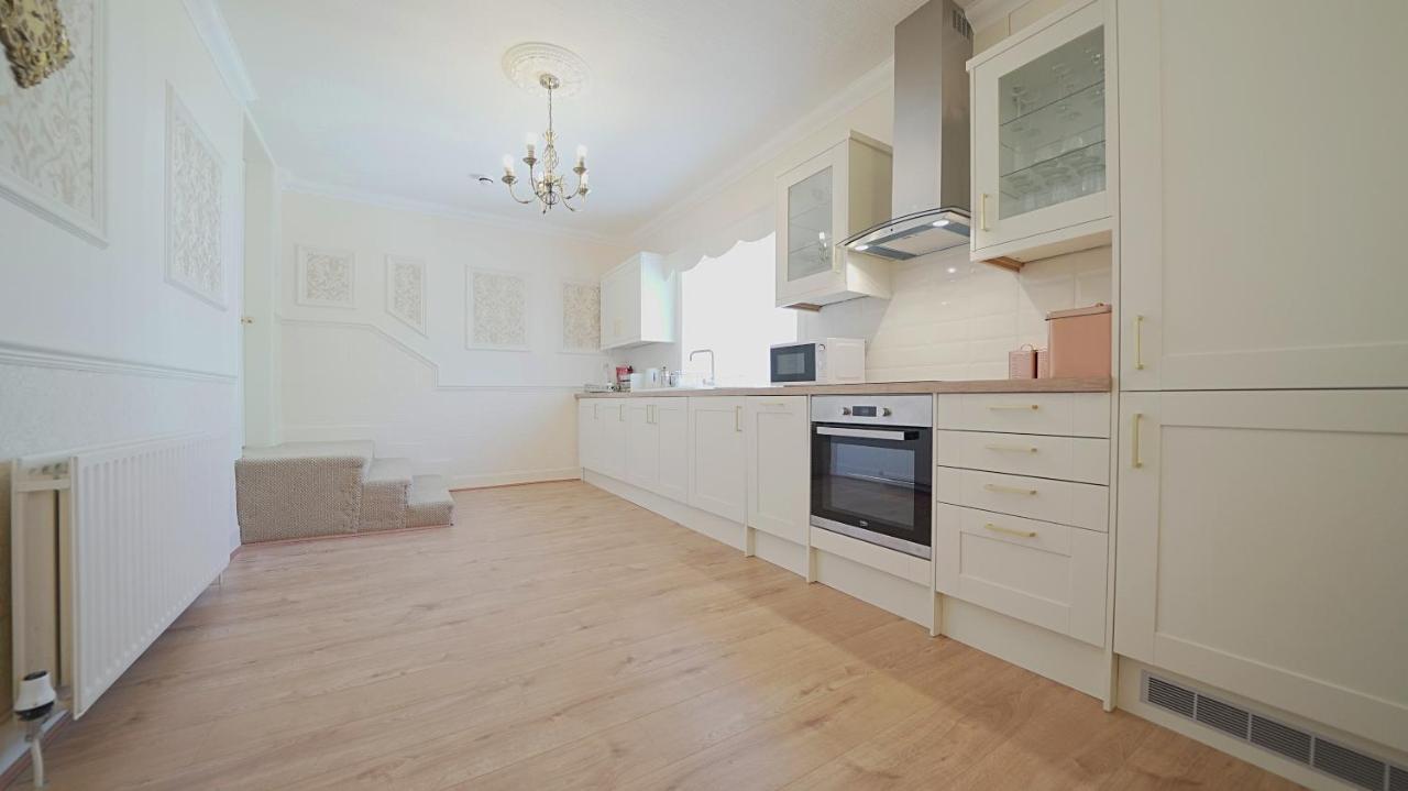 The Old Tramhouse Self Catering Apartments Стърлинг Екстериор снимка