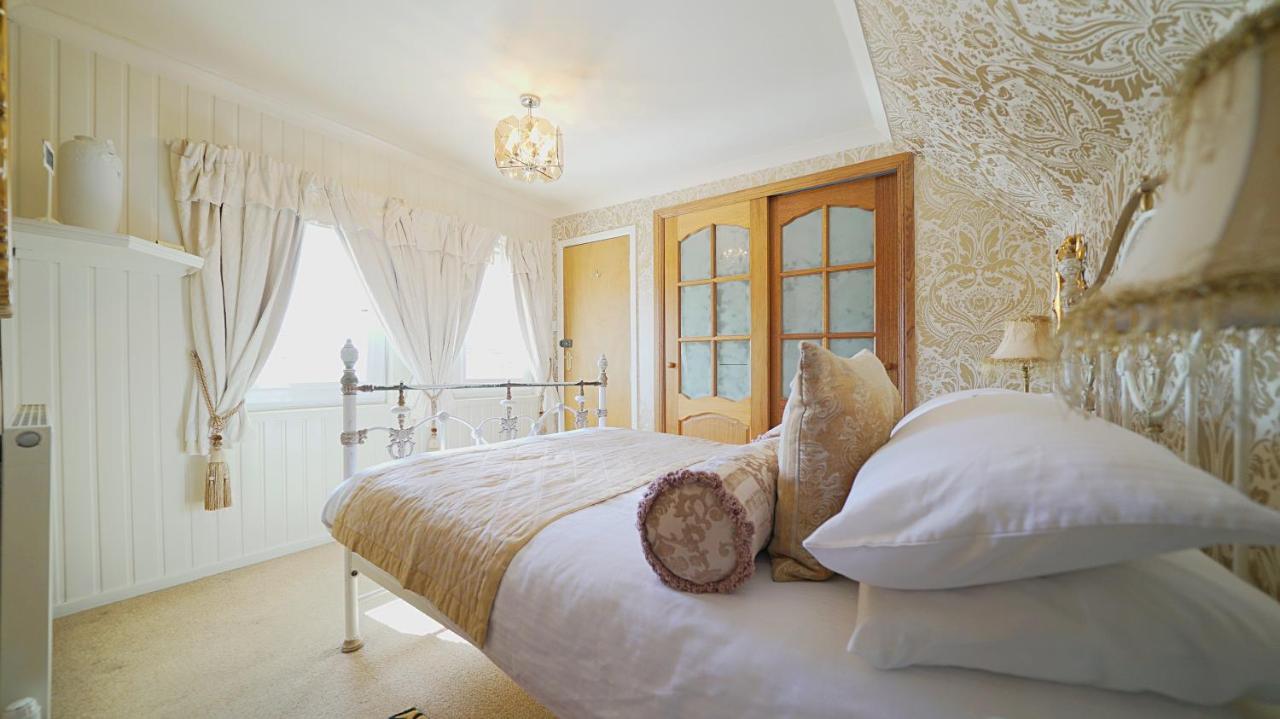 The Old Tramhouse Self Catering Apartments Стърлинг Екстериор снимка