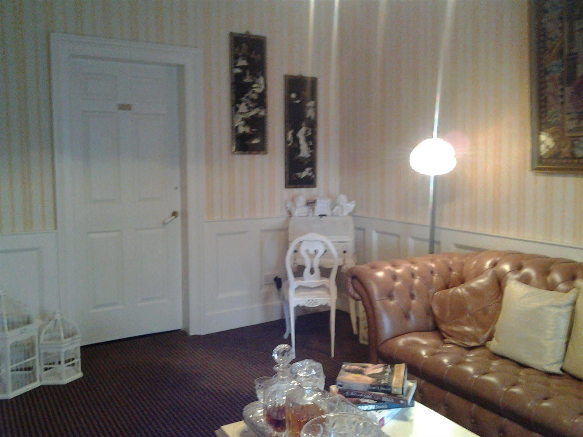 The Old Tramhouse Self Catering Apartments Стърлинг Екстериор снимка